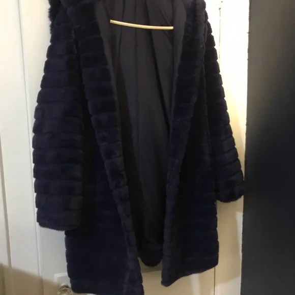 Rachel Zoe, longish royal blue Teddy jacket with hood - Picture 2 of 5